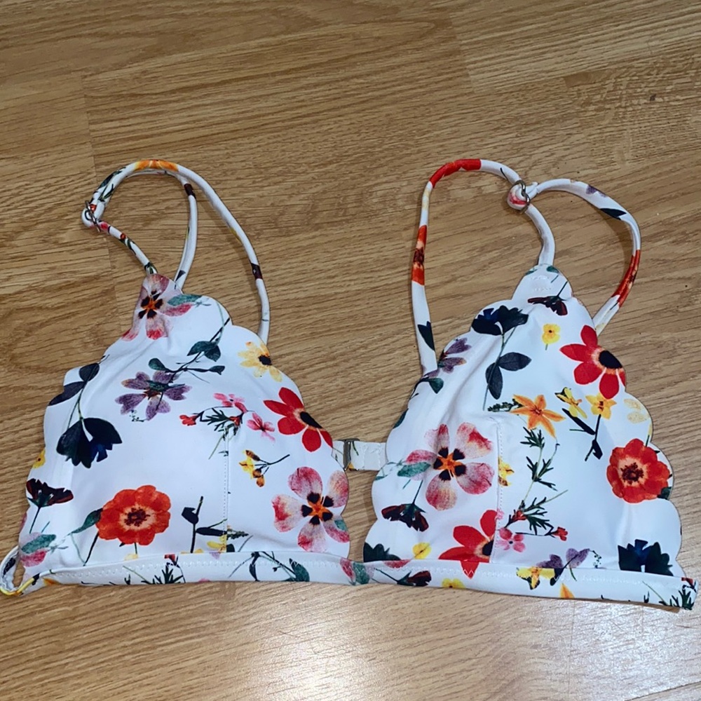 Cupshe Floral Bikini Top